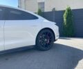 Белый Порше Тайкан, объемом двигателя 0 л и пробегом 37 тыс. км за 75900 $, фото 14 на Automoto.ua