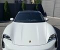 Белый Порше Тайкан, объемом двигателя 0 л и пробегом 37 тыс. км за 75900 $, фото 12 на Automoto.ua
