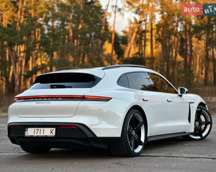 Белый Порше Тайкан, объемом двигателя 0 л и пробегом 33 тыс. км за 75500 $, фото 36 на Automoto.ua