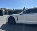 Белый Порше Тайкан, объемом двигателя 0 л и пробегом 37 тыс. км за 75900 $, фото 3 на Automoto.ua