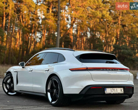 Белый Порше Тайкан, объемом двигателя 0 л и пробегом 33 тыс. км за 75500 $, фото 37 на Automoto.ua