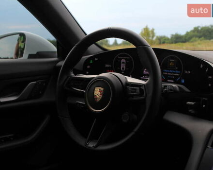 Белый Порше Тайкан, объемом двигателя 0 л и пробегом 8 тыс. км за 82800 $, фото 33 на Automoto.ua