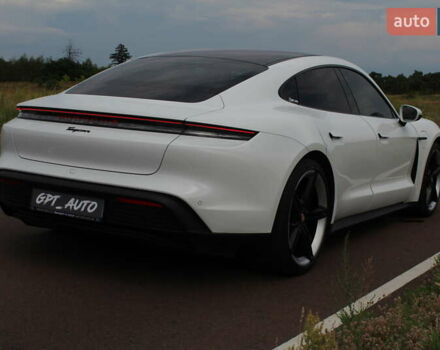 Белый Порше Тайкан, объемом двигателя 0 л и пробегом 8 тыс. км за 82800 $, фото 15 на Automoto.ua