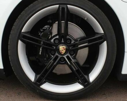 Белый Порше Тайкан, объемом двигателя 0 л и пробегом 8 тыс. км за 82800 $, фото 31 на Automoto.ua
