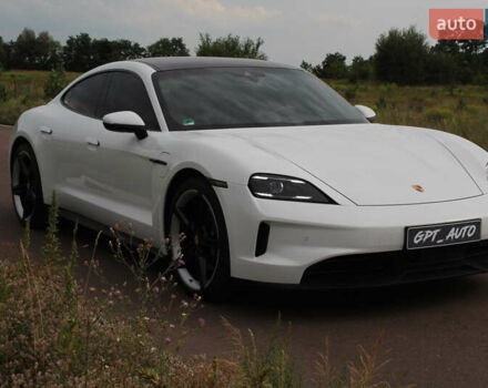Белый Порше Тайкан, объемом двигателя 0 л и пробегом 8 тыс. км за 82800 $, фото 6 на Automoto.ua