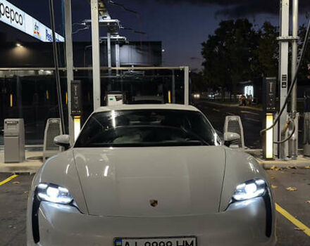 Білий Порше Тайкан, об'ємом двигуна 0 л та пробігом 99 тис. км за 70000 $, фото 1 на Automoto.ua