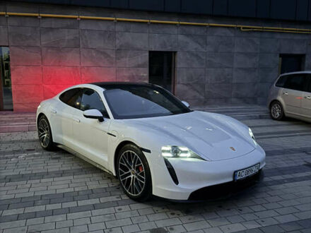 Білий Порше Тайкан, об'ємом двигуна 0 л та пробігом 101 тис. км за 48000 $, фото 1 на Automoto.ua