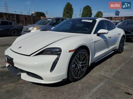 Белый Порше Тайкан, объемом двигателя 0 л и пробегом 23 тыс. км за 38000 $, фото 1 на Automoto.ua