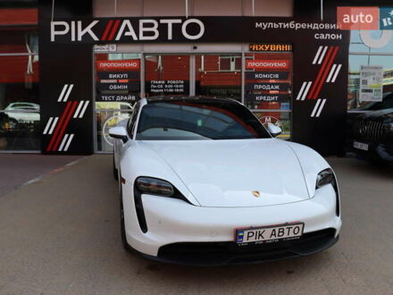 Порше Тайкан 2021 в Львове на Automoto.ua Белый Порше Тайкан, объемом двигателя 0 л и пробегом 21 тыс. км за 47200 $, фото 1 на Automoto.ua