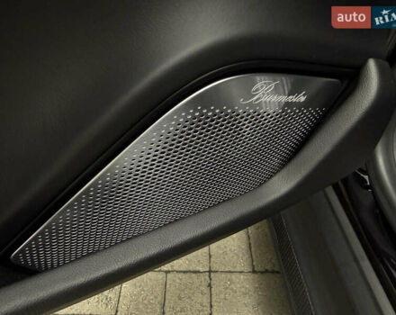 Чорний Порше Тайкан, об'ємом двигуна 0 л та пробігом 33 тис. км за 80000 $, фото 22 на Automoto.ua