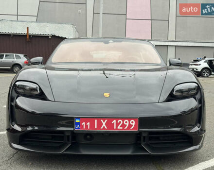 Черный Порше Тайкан, объемом двигателя 0 л и пробегом 28 тыс. км за 85000 $, фото 12 на Automoto.ua