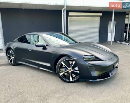 Черный Порше Тайкан, объемом двигателя 0 л и пробегом 59 тыс. км за 79900 $, фото 17 на Automoto.ua