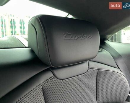 Черный Порше Тайкан, объемом двигателя 0 л и пробегом 59 тыс. км за 79900 $, фото 73 на Automoto.ua