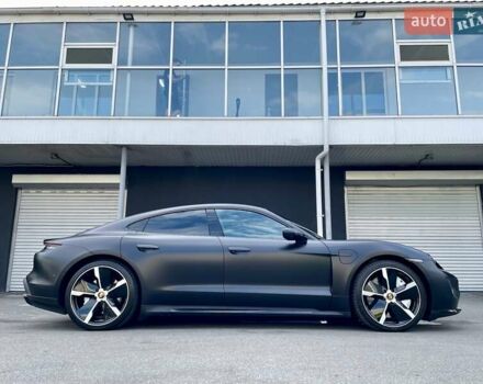 Черный Порше Тайкан, объемом двигателя 0 л и пробегом 59 тыс. км за 79900 $, фото 30 на Automoto.ua