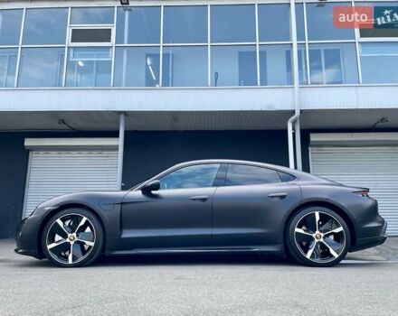 Черный Порше Тайкан, объемом двигателя 0 л и пробегом 59 тыс. км за 79900 $, фото 26 на Automoto.ua