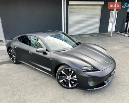 Черный Порше Тайкан, объемом двигателя 0 л и пробегом 59 тыс. км за 79900 $, фото 16 на Automoto.ua