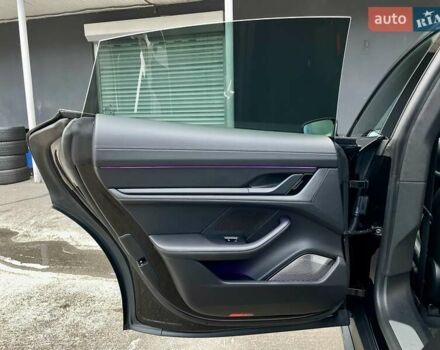 Черный Порше Тайкан, объемом двигателя 0 л и пробегом 59 тыс. км за 79900 $, фото 45 на Automoto.ua