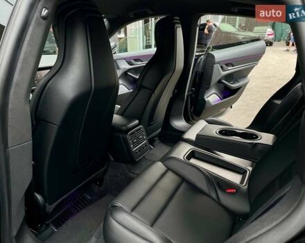 Черный Порше Тайкан, объемом двигателя 0 л и пробегом 59 тыс. км за 79900 $, фото 69 на Automoto.ua