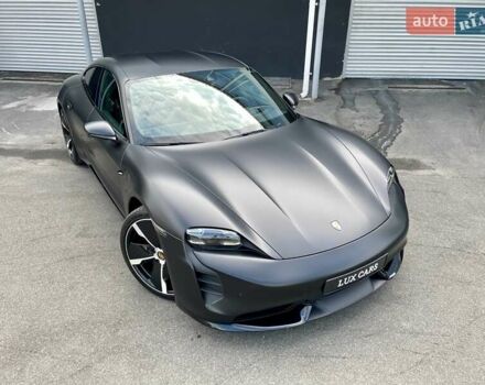 Черный Порше Тайкан, объемом двигателя 0 л и пробегом 59 тыс. км за 79900 $, фото 20 на Automoto.ua