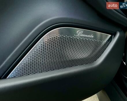 Черный Порше Тайкан, объемом двигателя 0 л и пробегом 59 тыс. км за 79900 $, фото 44 на Automoto.ua