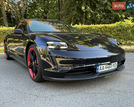 Порше Тайкан 2020 в Киеве на Automoto.ua Черный Порше Тайкан, объемом двигателя 0 л и пробегом 119 тыс. км за 49900 $, фото 13 на Automoto.ua