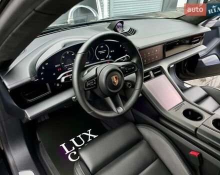 Черный Порше Тайкан, объемом двигателя 0 л и пробегом 59 тыс. км за 79900 $, фото 51 на Automoto.ua