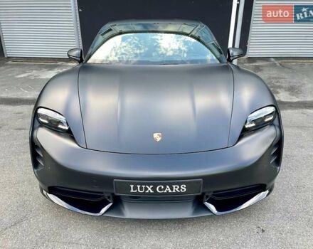 Черный Порше Тайкан, объемом двигателя 0 л и пробегом 59 тыс. км за 79900 $, фото 2 на Automoto.ua