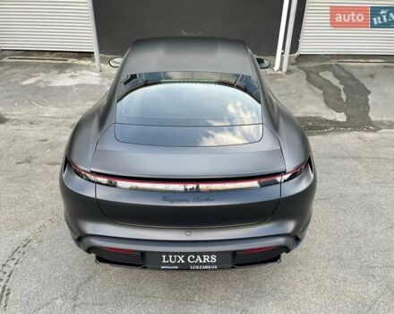 Черный Порше Тайкан, объемом двигателя 0 л и пробегом 59 тыс. км за 79900 $, фото 31 на Automoto.ua