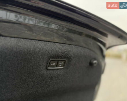 Чорний Порше Тайкан, об'ємом двигуна 0 л та пробігом 33 тис. км за 88900 $, фото 82 на Automoto.ua