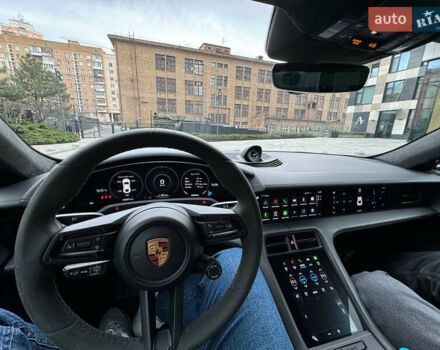 Черный Порше Тайкан, объемом двигателя 0 л и пробегом 25 тыс. км за 94500 $, фото 7 на Automoto.ua