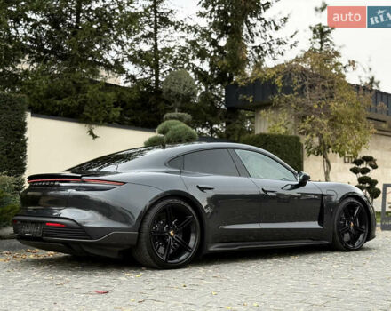 Чорний Порше Тайкан, об'ємом двигуна 0 л та пробігом 33 тис. км за 88900 $, фото 33 на Automoto.ua