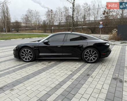 Черный Порше Тайкан, объемом двигателя 0 л и пробегом 63 тыс. км за 49000 $, фото 6 на Automoto.ua