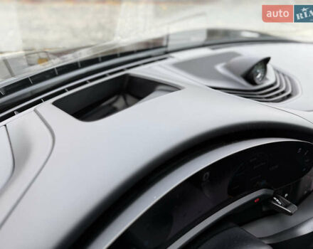 Чорний Порше Тайкан, об'ємом двигуна 0 л та пробігом 33 тис. км за 88900 $, фото 48 на Automoto.ua