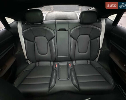 Чорний Порше Тайкан, об'ємом двигуна 0 л та пробігом 1 тис. км за 107700 $, фото 25 на Automoto.ua