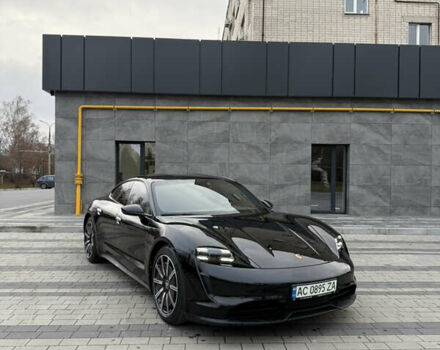 Черный Порше Тайкан, объемом двигателя 0 л и пробегом 63 тыс. км за 49000 $, фото 1 на Automoto.ua