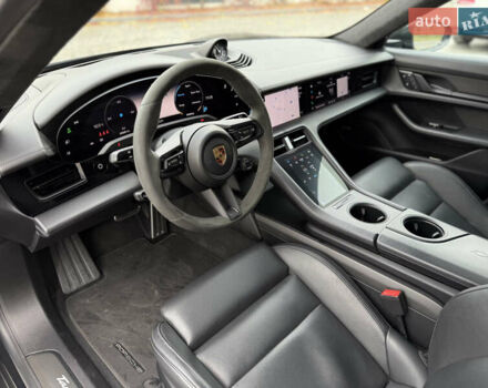 Чорний Порше Тайкан, об'ємом двигуна 0 л та пробігом 33 тис. км за 88900 $, фото 51 на Automoto.ua