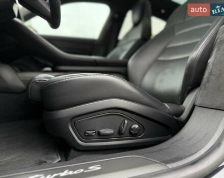 Чорний Порше Тайкан, об'ємом двигуна 0 л та пробігом 33 тис. км за 88900 $, фото 44 на Automoto.ua