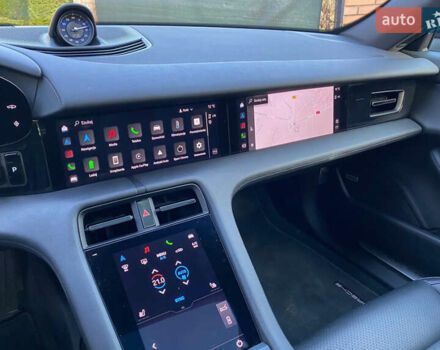 Черный Порше Тайкан, объемом двигателя 0 л и пробегом 52 тыс. км за 19200 $, фото 9 на Automoto.ua