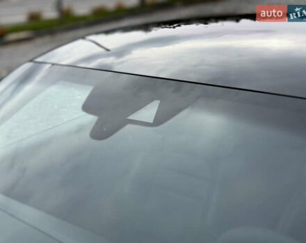 Чорний Порше Тайкан, об'ємом двигуна 0 л та пробігом 33 тис. км за 88900 $, фото 19 на Automoto.ua