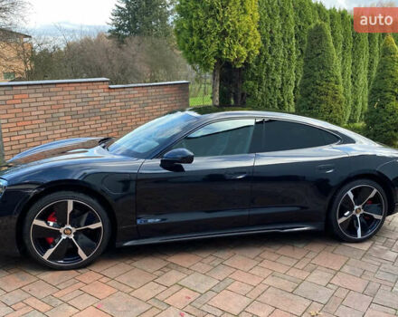 Черный Порше Тайкан, объемом двигателя 0 л и пробегом 52 тыс. км за 19200 $, фото 2 на Automoto.ua