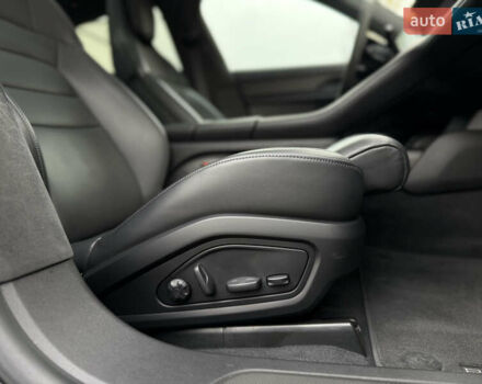 Чорний Порше Тайкан, об'ємом двигуна 0 л та пробігом 33 тис. км за 88900 $, фото 88 на Automoto.ua