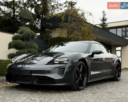 Чорний Порше Тайкан, об'ємом двигуна 0 л та пробігом 33 тис. км за 88900 $, фото 11 на Automoto.ua