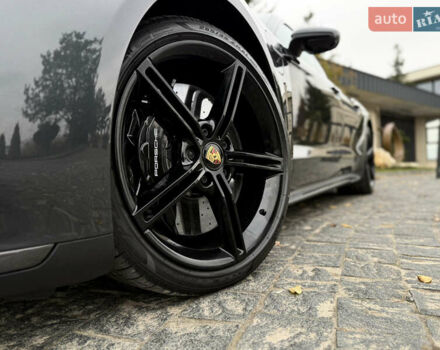 Чорний Порше Тайкан, об'ємом двигуна 0 л та пробігом 33 тис. км за 88900 $, фото 10 на Automoto.ua
