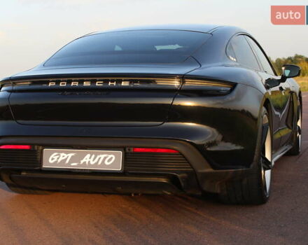 Черный Порше Тайкан, объемом двигателя 0 л и пробегом 29 тыс. км за 85800 $, фото 17 на Automoto.ua