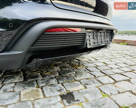 Черный Порше Тайкан, объемом двигателя 0 л и пробегом 11 тыс. км за 83333 $, фото 156 на Automoto.ua