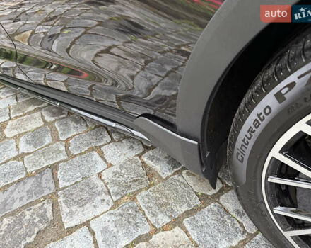 Черный Порше Тайкан, объемом двигателя 0 л и пробегом 11 тыс. км за 83333 $, фото 64 на Automoto.ua