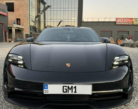 Черный Порше Тайкан, объемом двигателя 0 л и пробегом 40 тыс. км за 88500 $, фото 2 на Automoto.ua