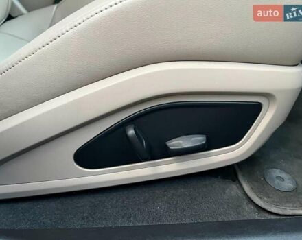 Черный Порше Тайкан, объемом двигателя 0 л и пробегом 41 тыс. км за 49980 $, фото 22 на Automoto.ua