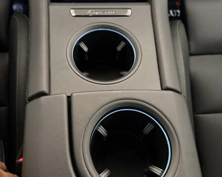 Черный Порше Тайкан, объемом двигателя 0 л и пробегом 11 тыс. км за 83333 $, фото 105 на Automoto.ua