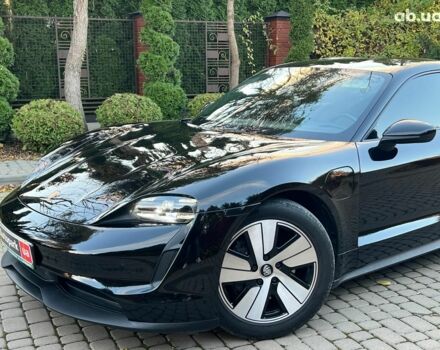 Черный Порше Тайкан, объемом двигателя 0 л и пробегом 41 тыс. км за 49980 $, фото 5 на Automoto.ua